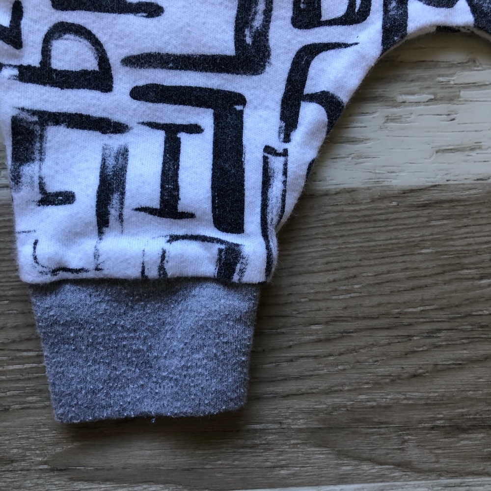 EUC Rene Rofe Baby 2 Piece Infant Boys Set - Picture 5 of 12